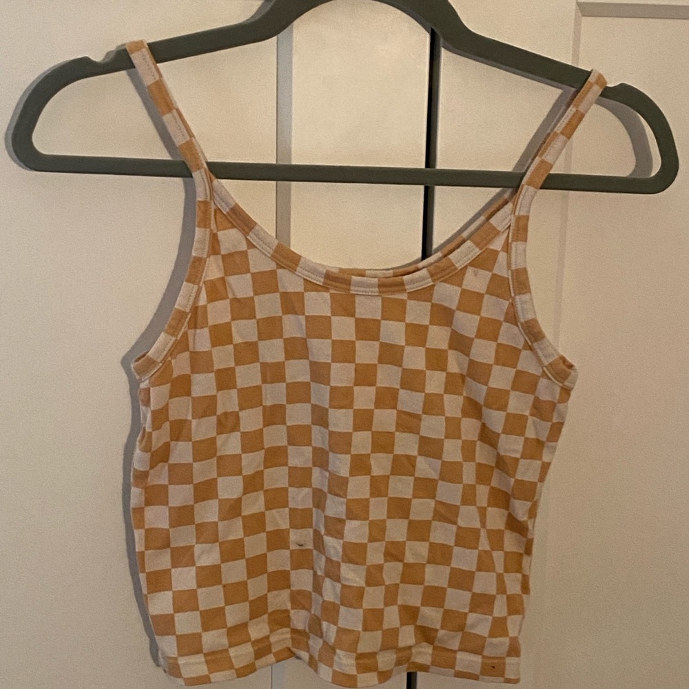 ARQ checkerboard tank